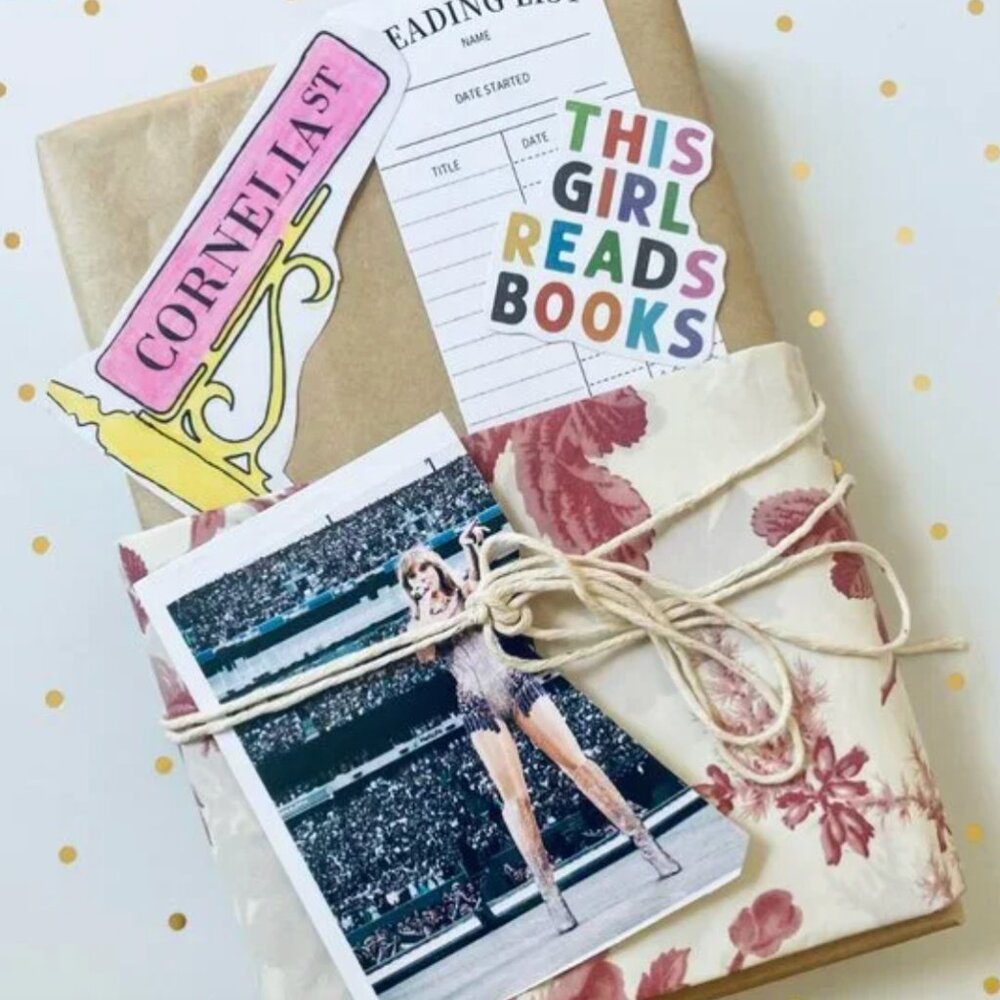 Taylor Swift-Inspired Blind Date With a Book – Choose Your Favorite Era
